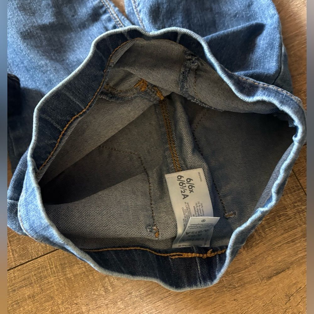 Girl’s size 6 lot of bootcut jeans, back and blue, Old Navy and carters - Picture 8 of 11
